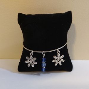 NEW Artisan  Silver Snowflake Style Bangle Bracelet  6"- 7.5. 3 Charms